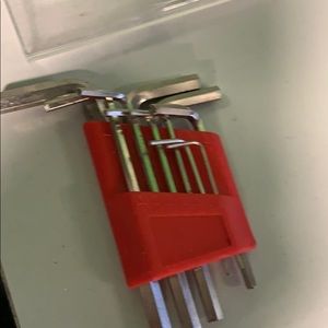 Meet your Posher, Justin